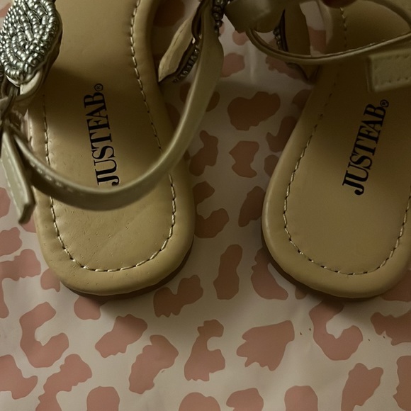 Bundle of 2 sandels !!! 💯❤️ - Picture 7 of 7